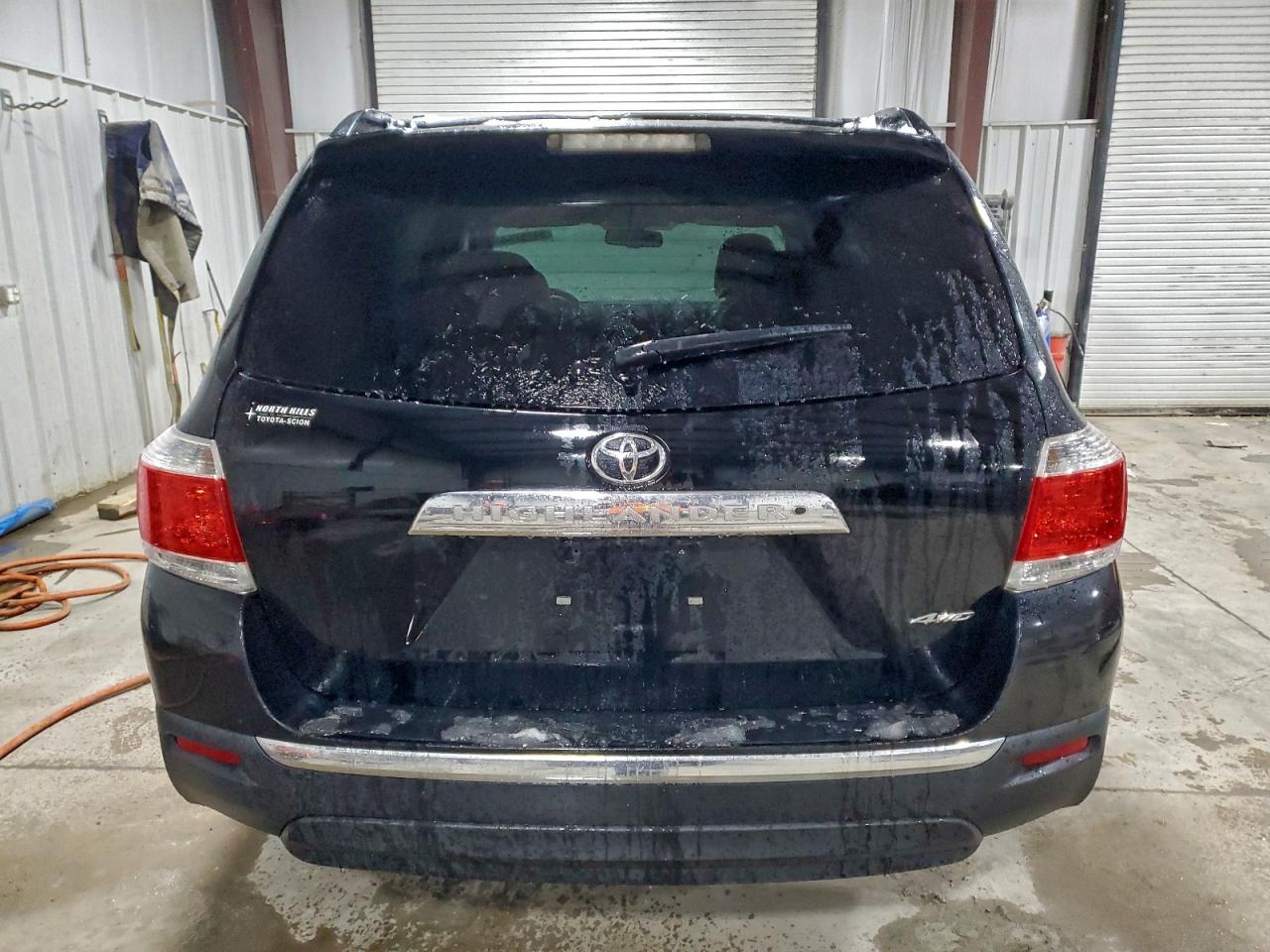 TOYOTA HIGHLANDER LIMITED