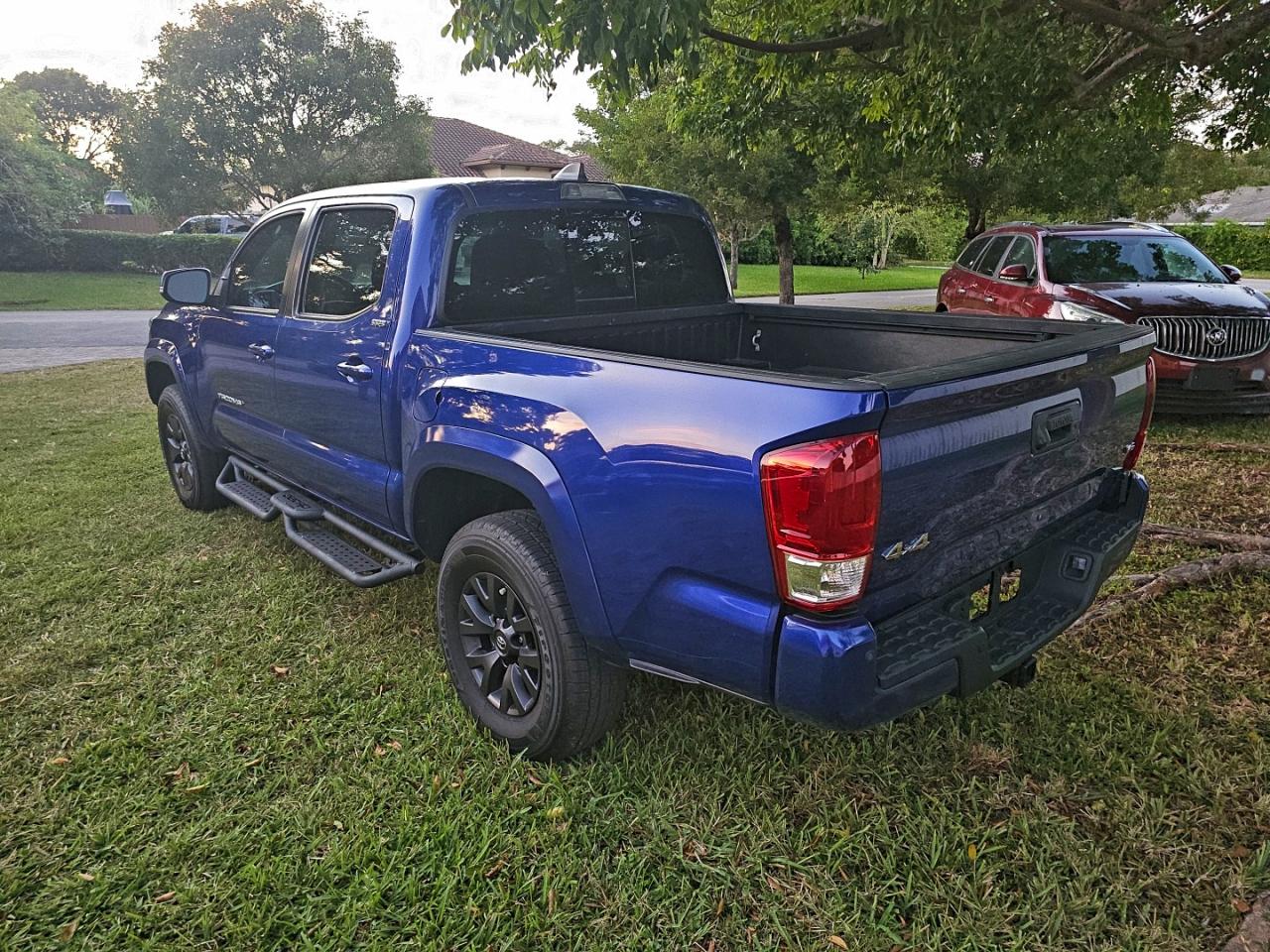 TOYOTA TACOMA DOUBLE CAB