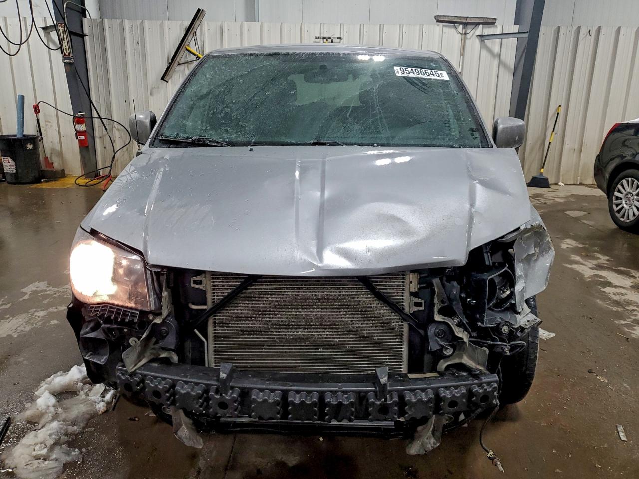 CHRYSLER TOWN & COUNTRY S