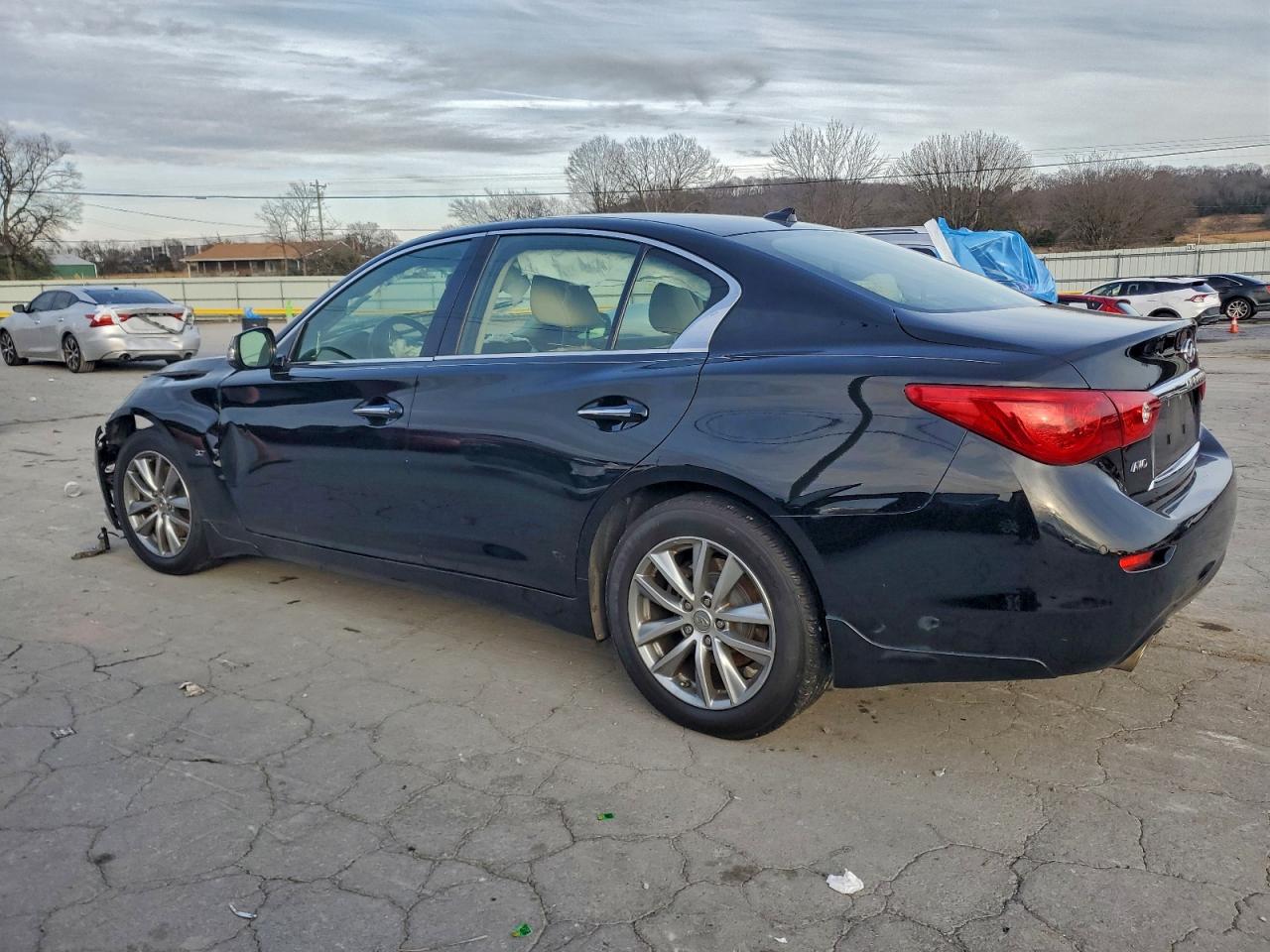 INFINITI Q50 BASE