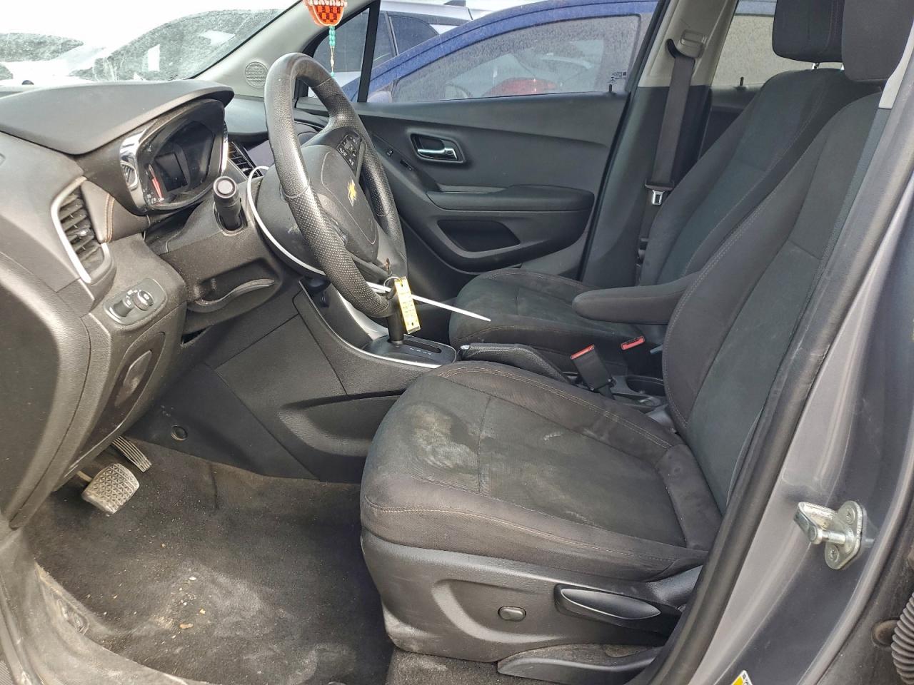 Lot #3316771478 2020 CHEVROLET TRAX LS