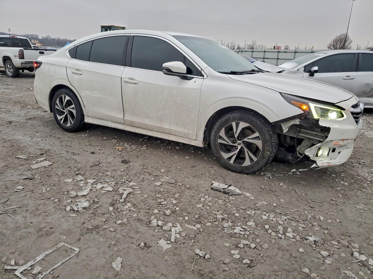SUBARU LEGACY PREMIUM