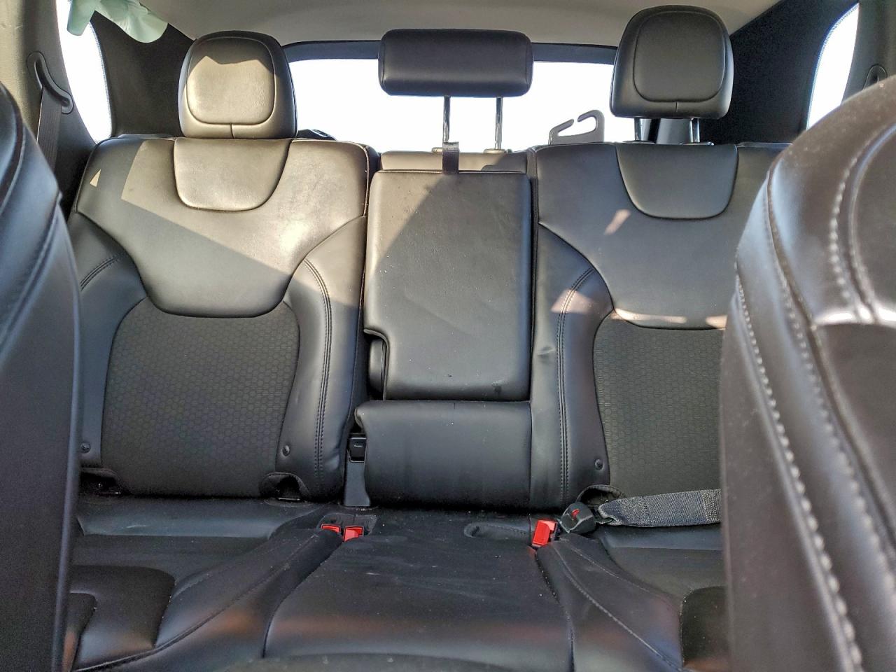 JEEP GRAND CHEROKEE LATITUDE PLUS