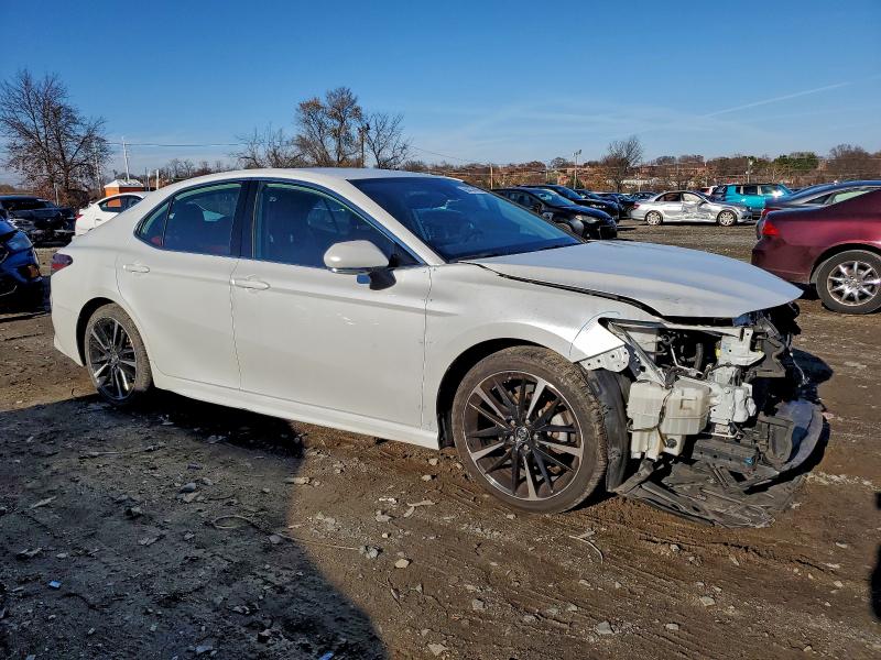 2019 TOYOTA CAMRY XSE #3305582155