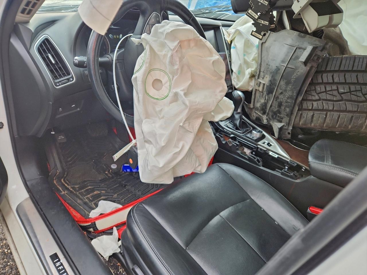 INFINITI Q50 PREMIUM