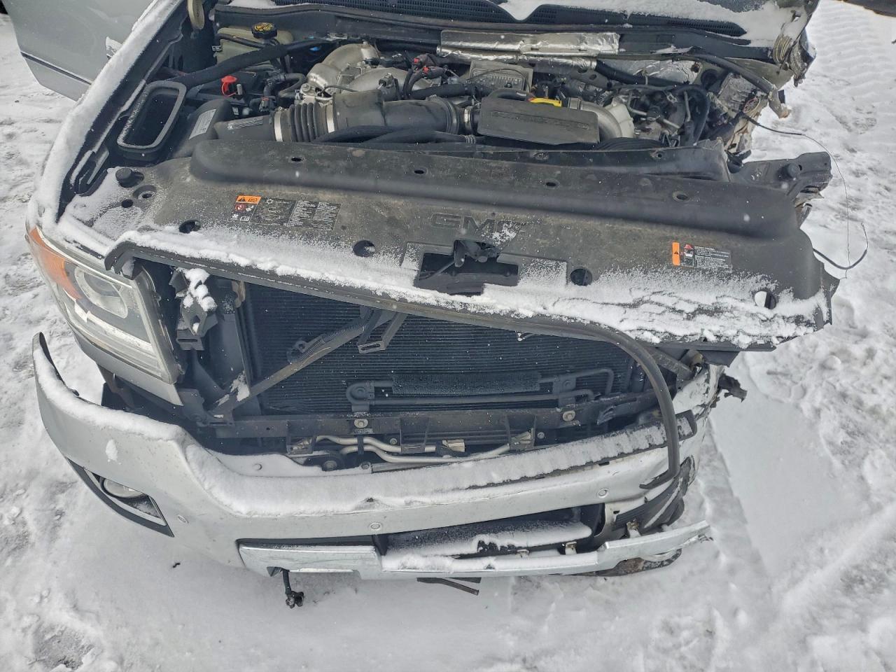 GMC SIERRA K2500 DENALI