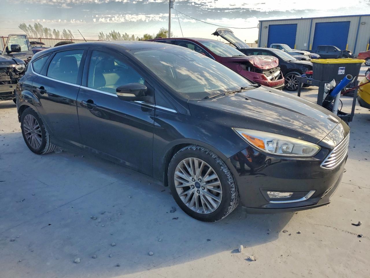 FORD FOCUS TITANIUM