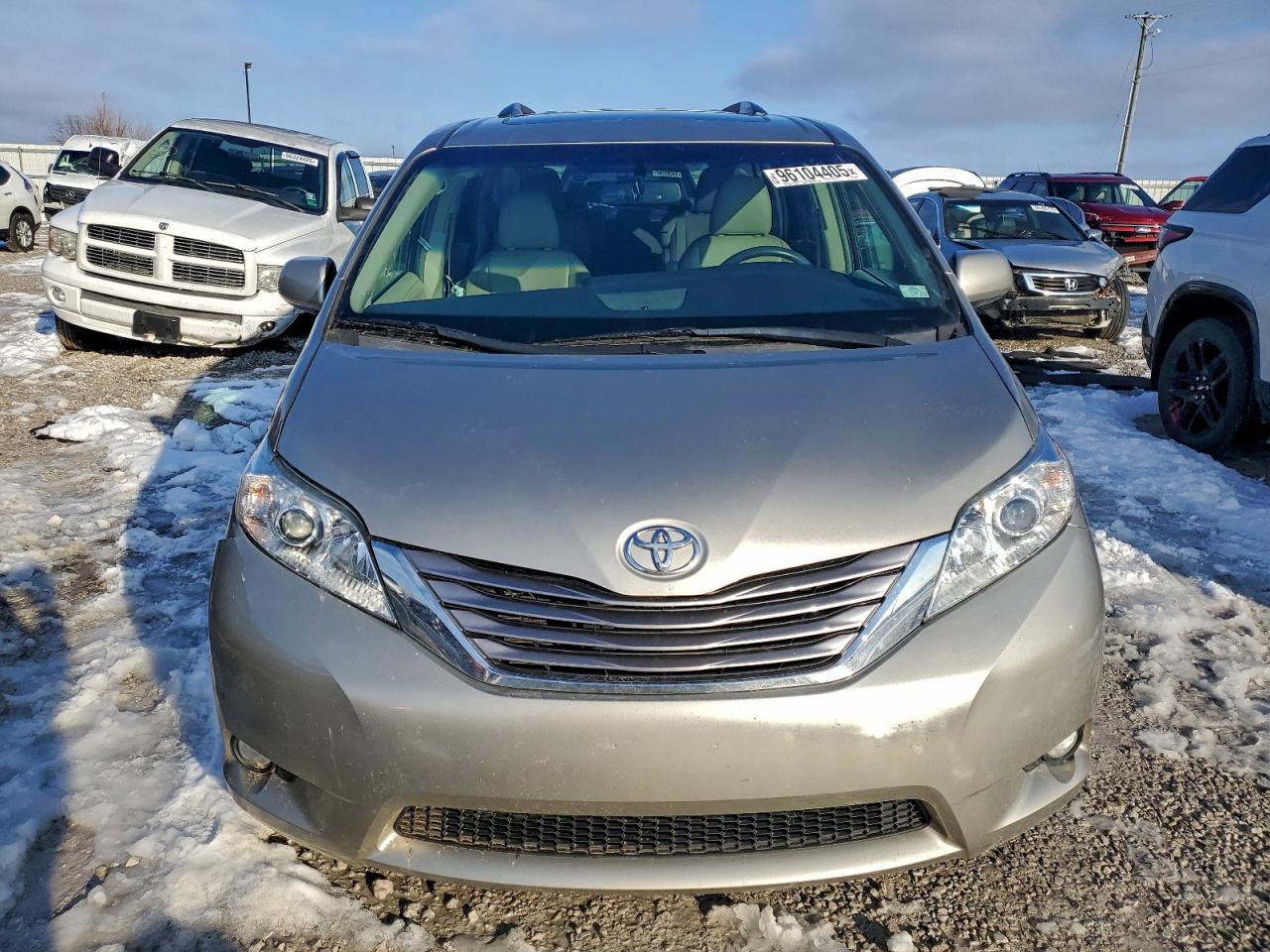 TOYOTA SIENNA XLE