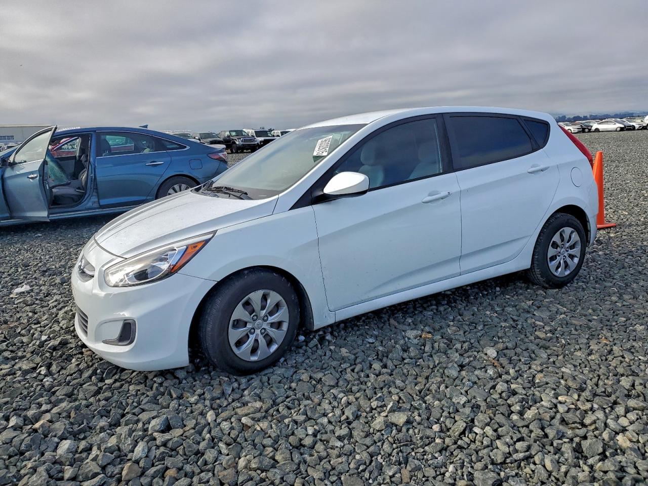 HYUNDAI ACCENT SE