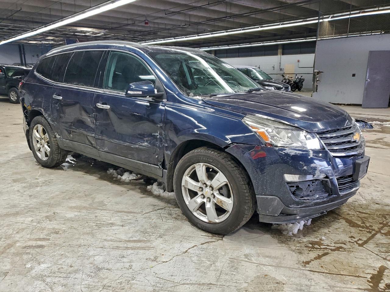 CHEVROLET TRAVERSE LT