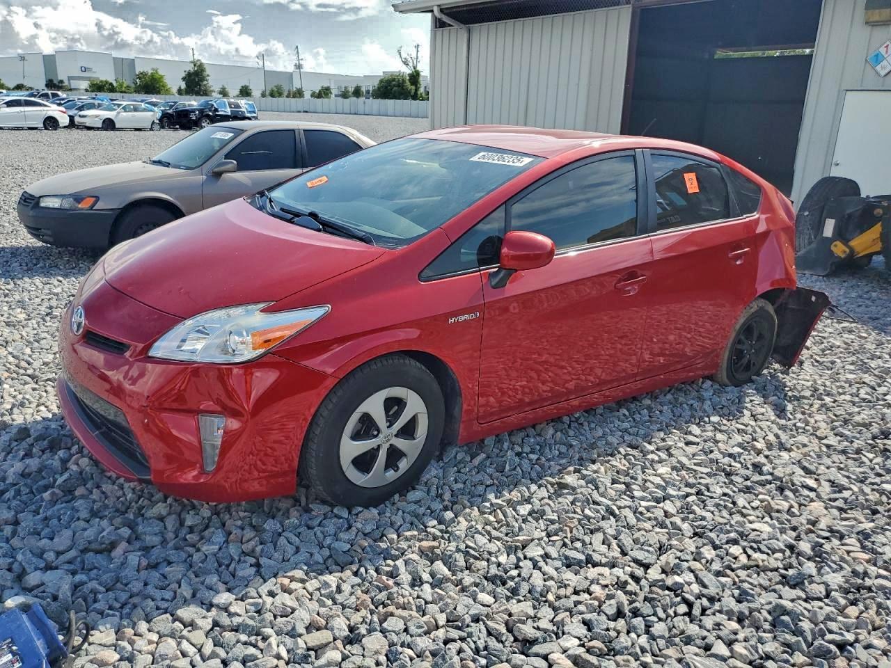 TOYOTA PRIUS