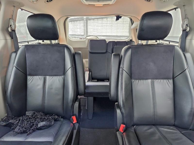 2015 CHRYSLER TOWN & COU #3303731434