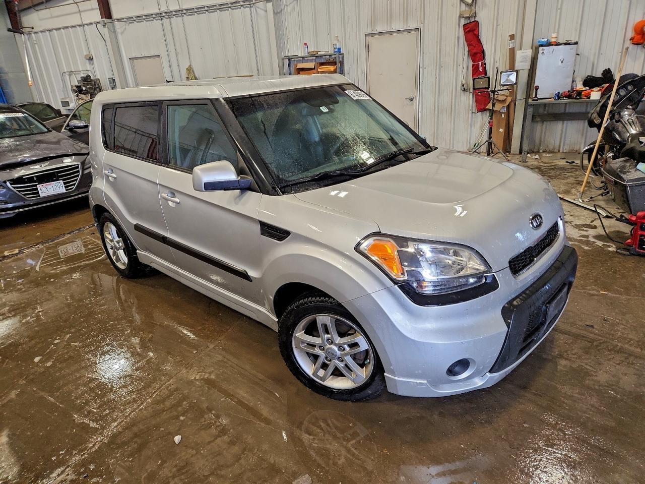 KIA SOUL +