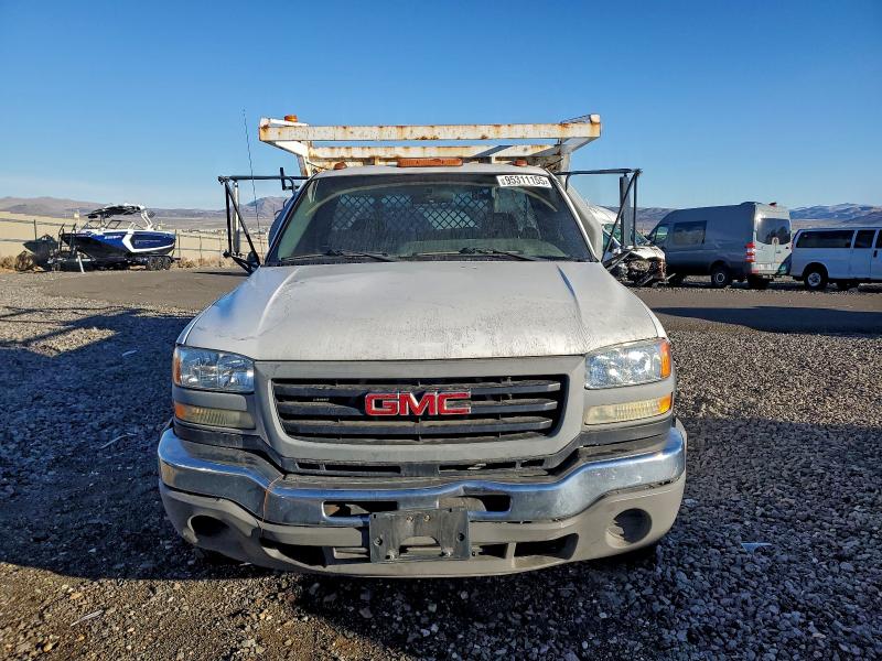2005 GMC NEW SIERRA #3308436276