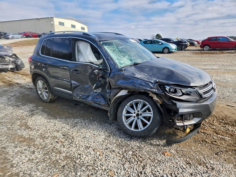 2016 VOLKSWAGEN TIGUAN S #3303815420
