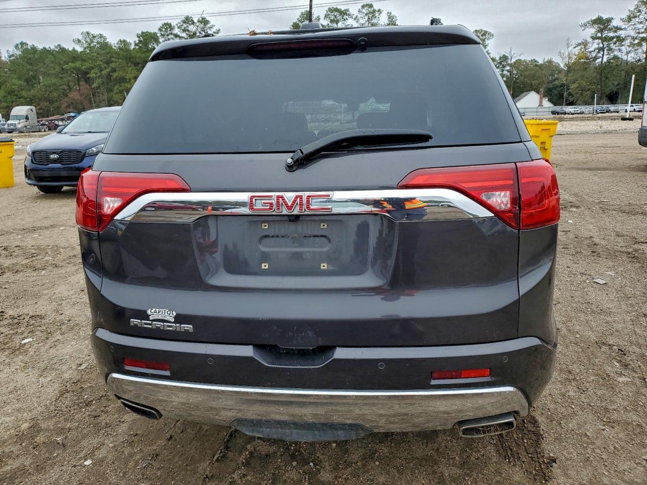 GMC ACADIA DENALI