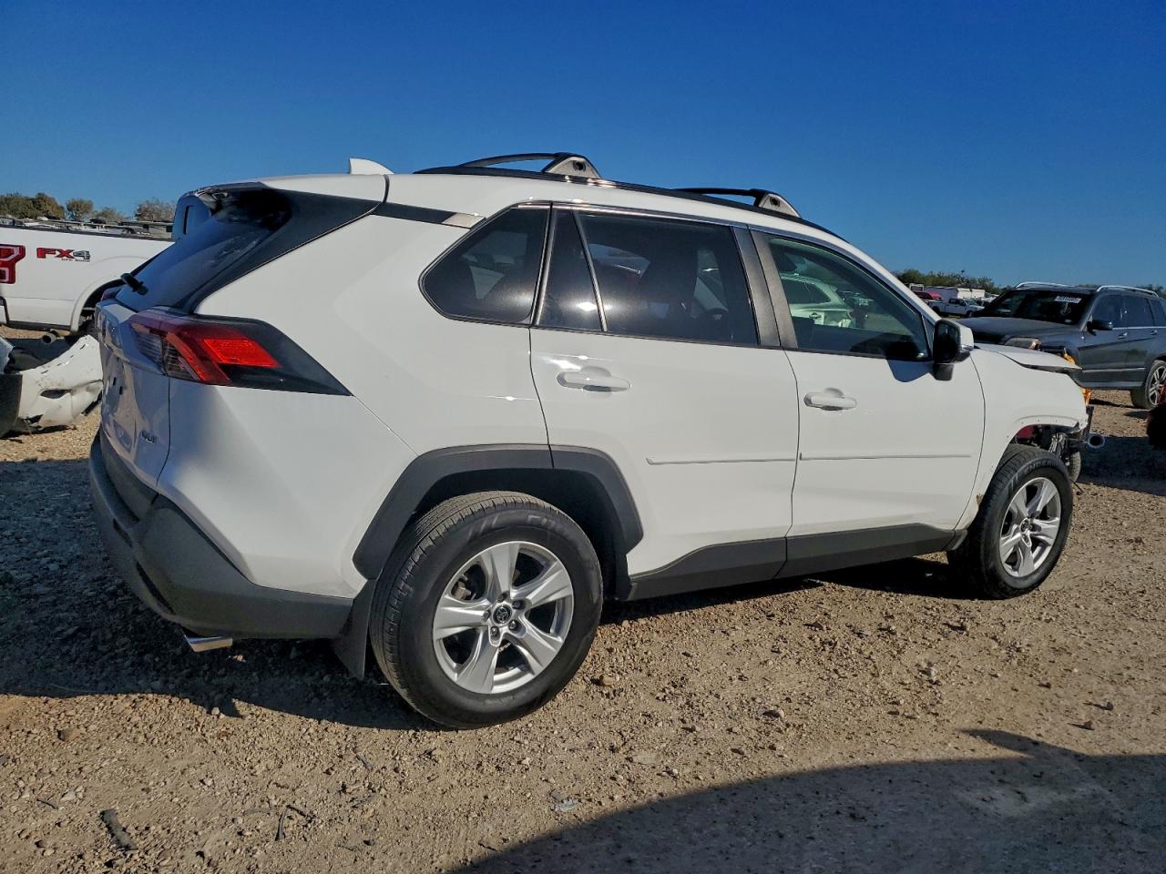 TOYOTA RAV4 XLE