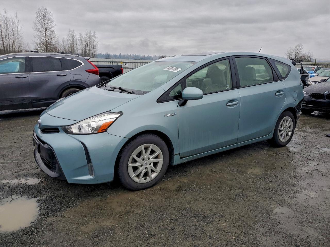 TOYOTA PRIUS V
