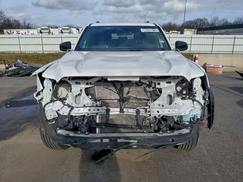 2025 TOYOTA 4RUNNER SR #3318998361