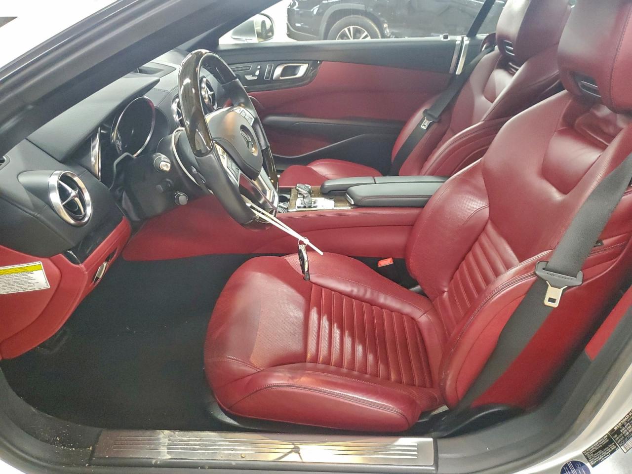 MERCEDES-BENZ SL-CLASS 550