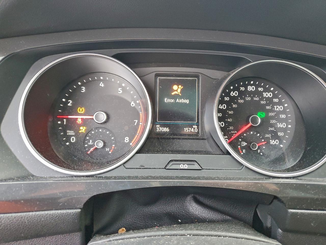 VOLKSWAGEN TIGUAN SE