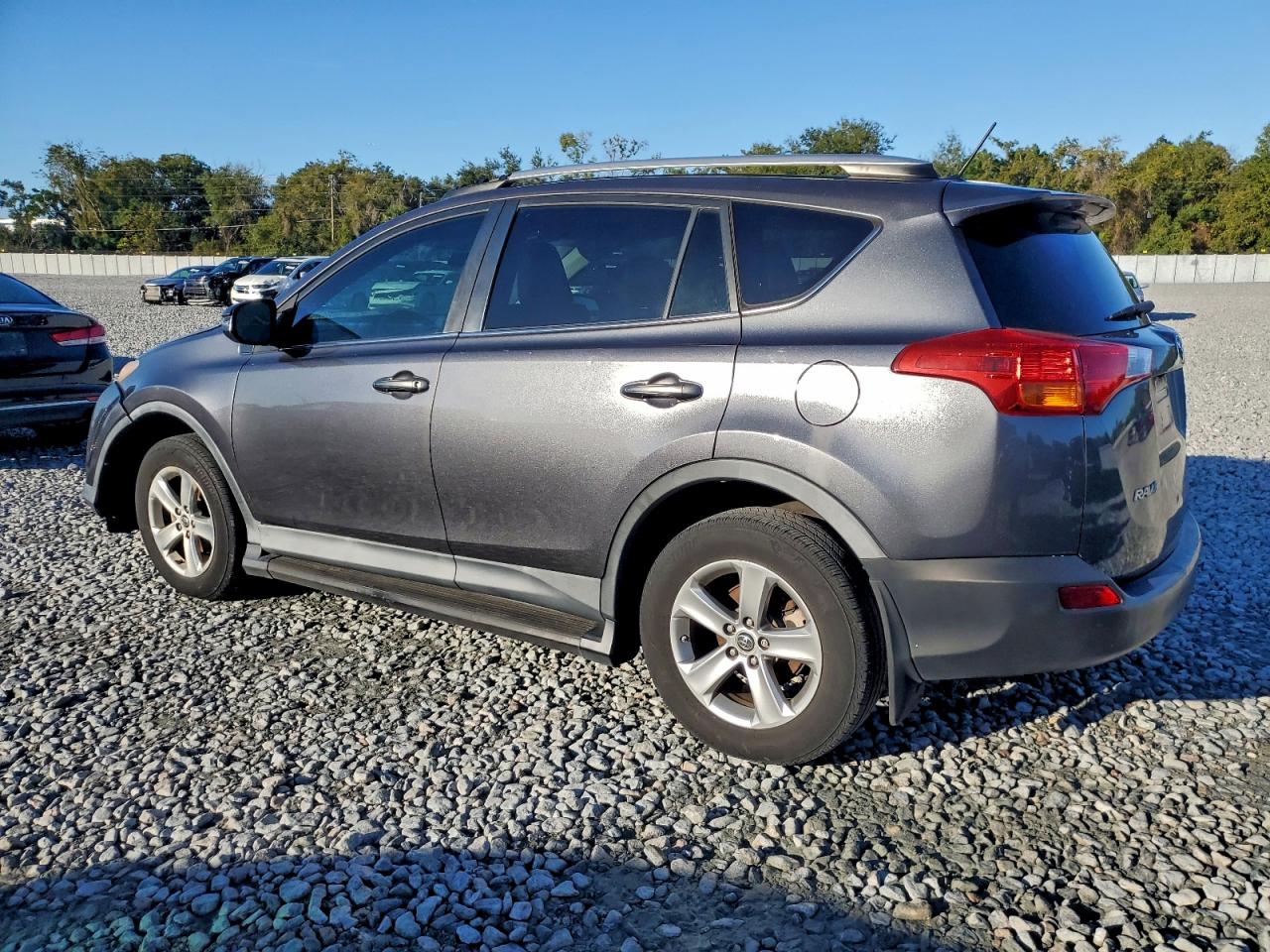 TOYOTA RAV4 XLE