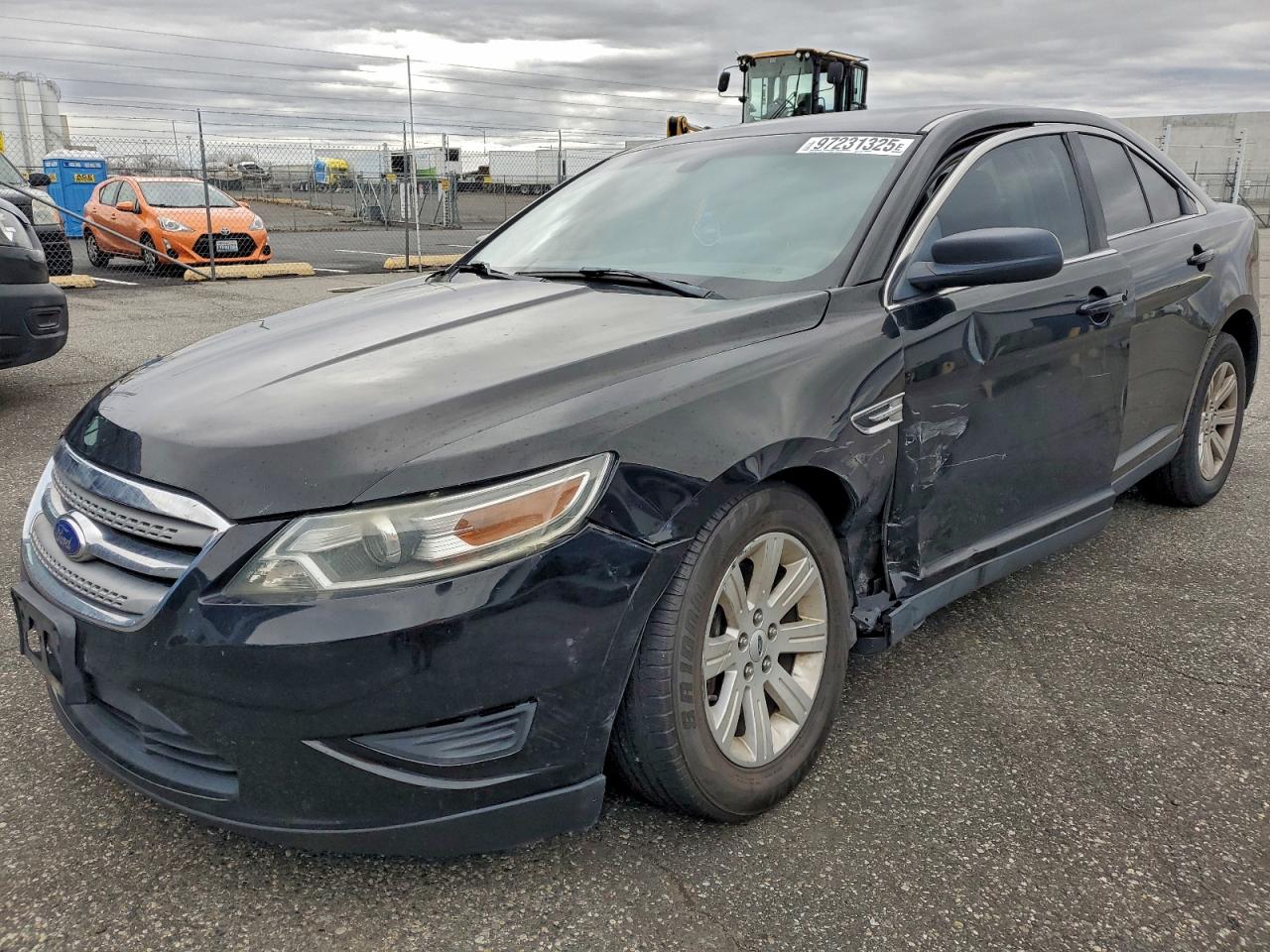 Lot #3318077373 2012 FORD TAURUS SE