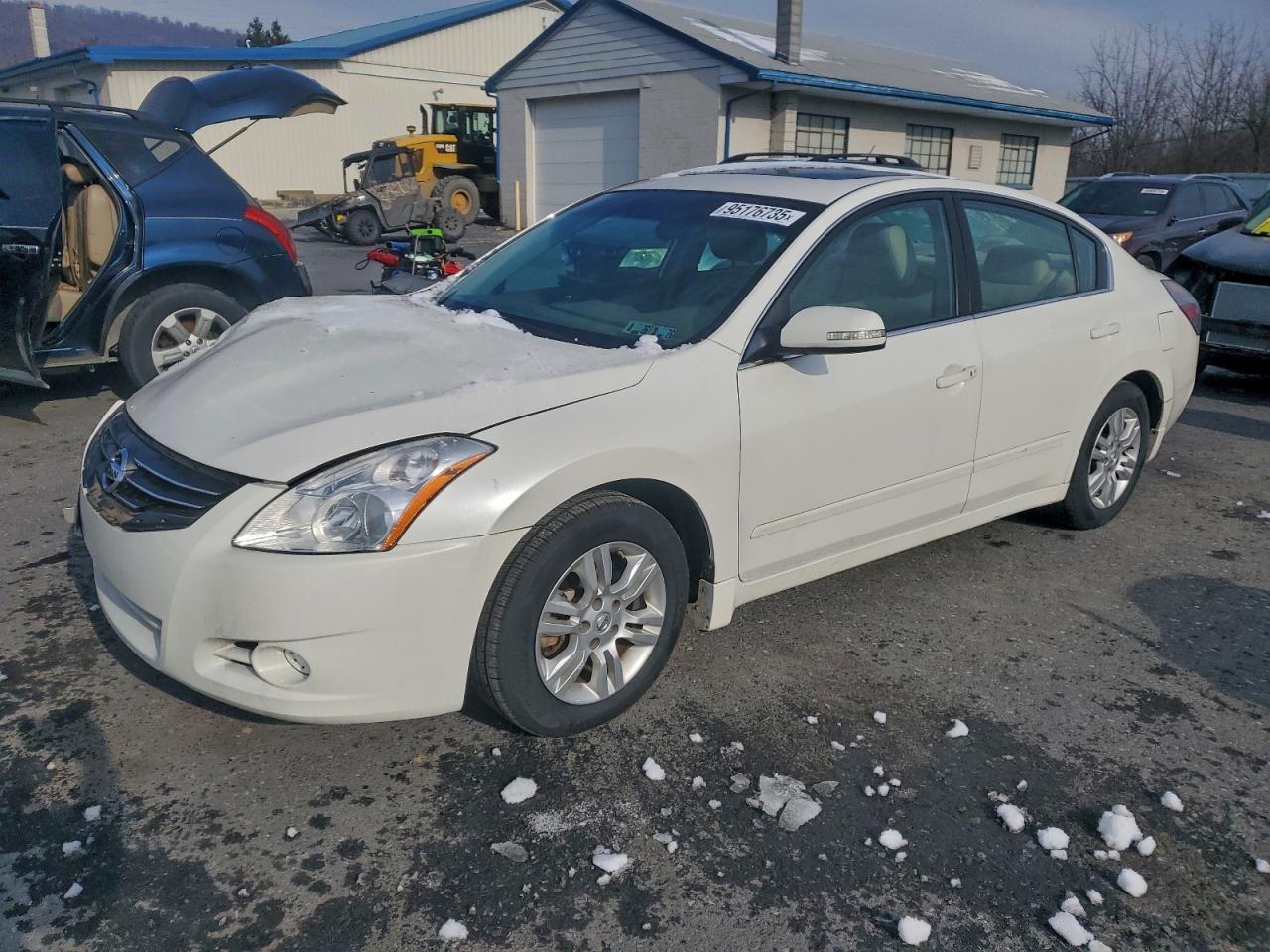 NISSAN ALTIMA BASE