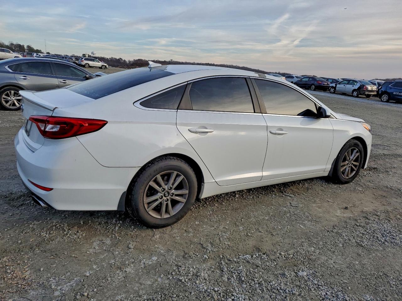 Lot #3304606478 2015 HYUNDAI SONATA SE