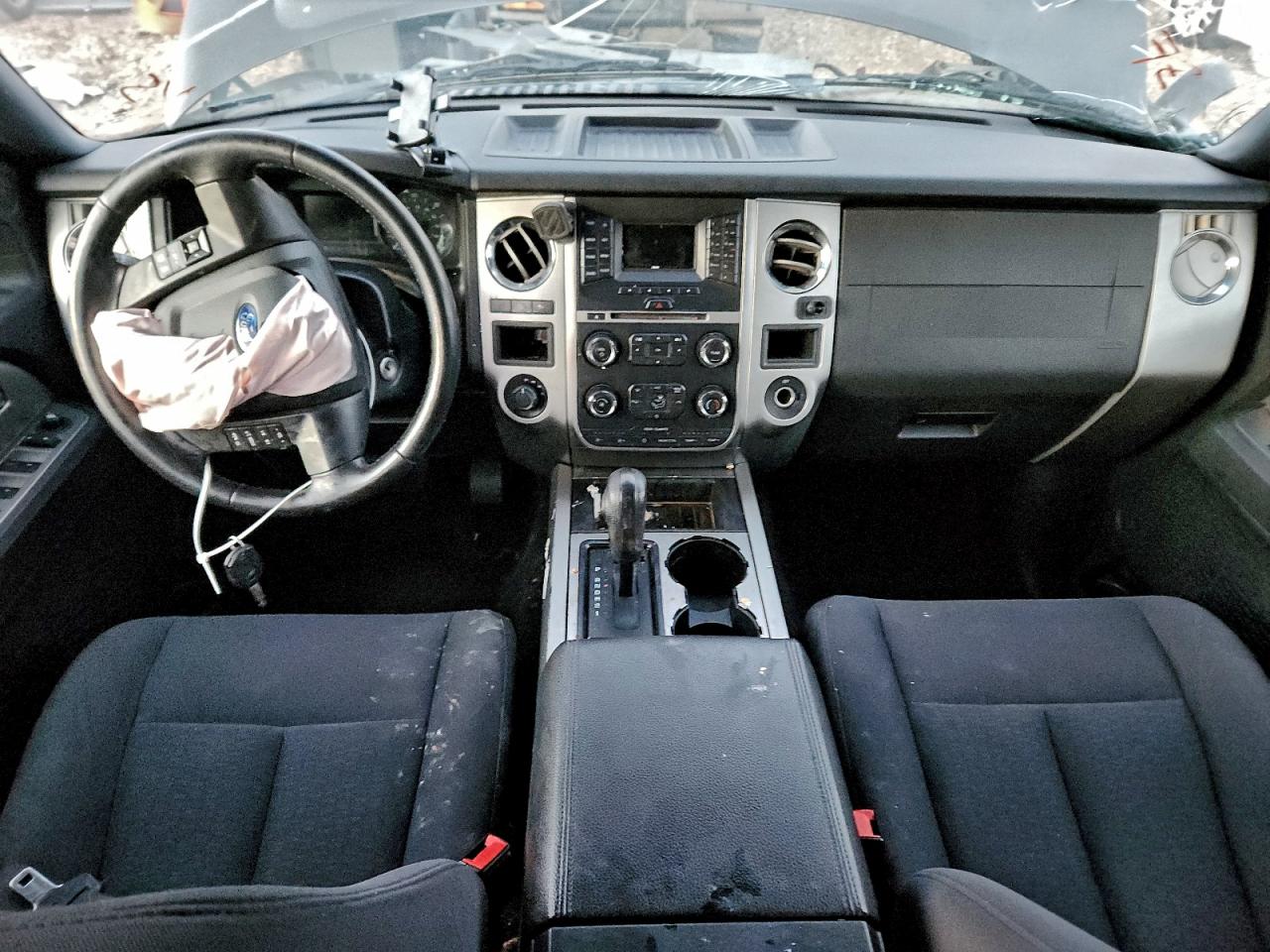 FORD EXPEDITION EL XLT