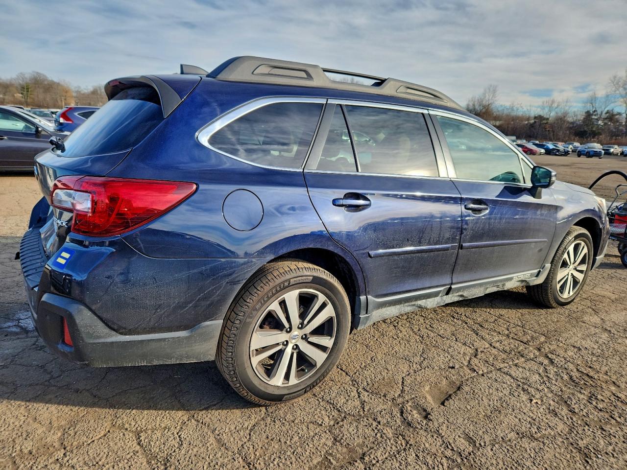Lot #3311461307 2018 SUBARU OUTBACK 2.
