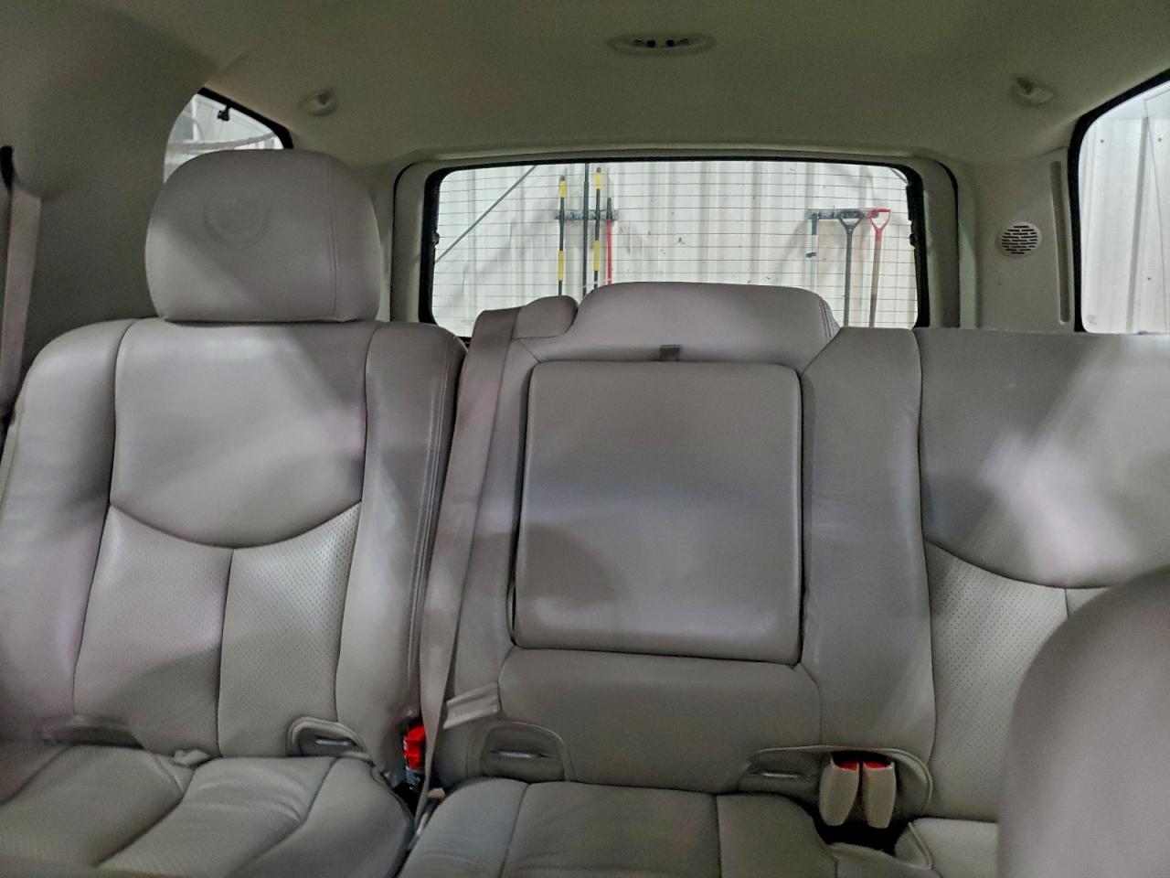 Lot #3305349305 2003 CADILLAC ESCALADE L