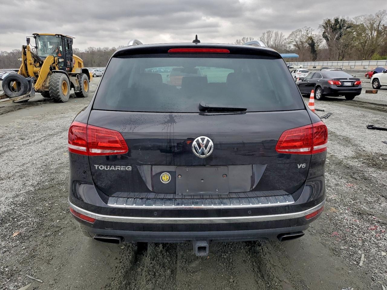 VOLKSWAGEN TOUAREG SPORT