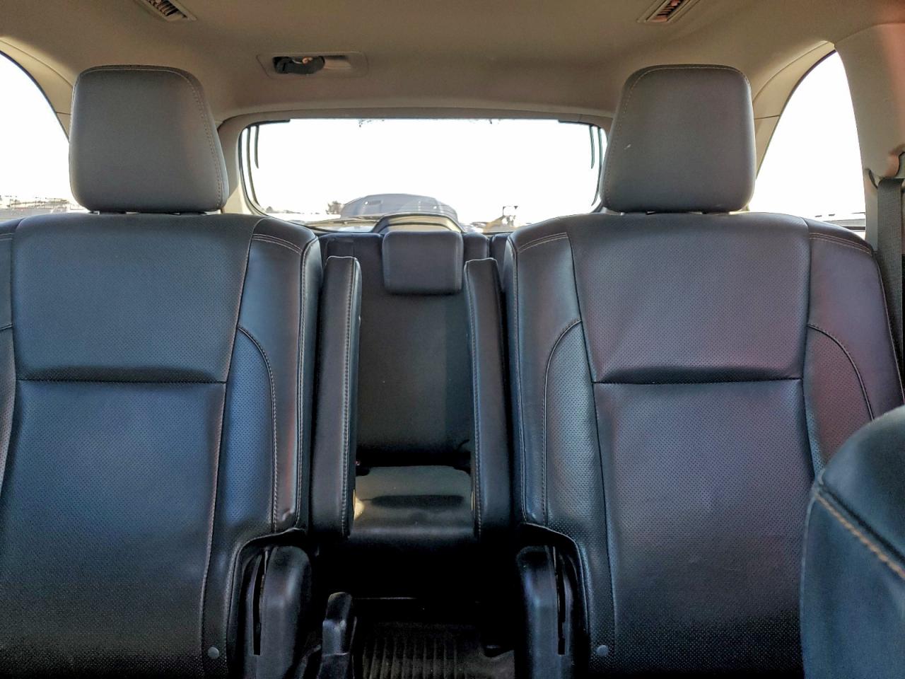 TOYOTA HIGHLANDER LIMITED