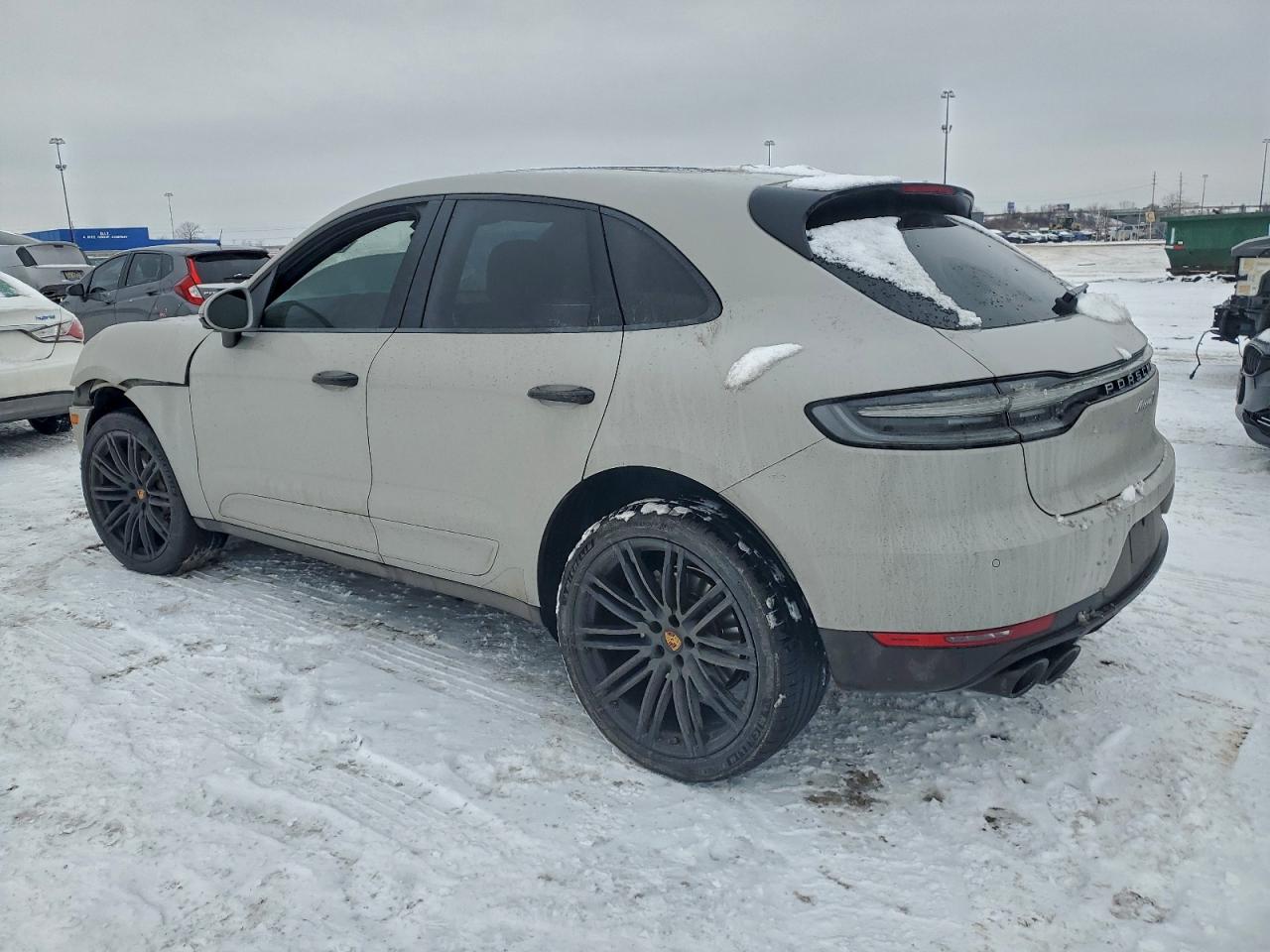 PORSCHE MACAN S