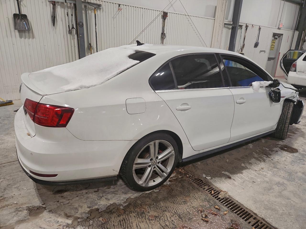 VOLKSWAGEN JETTA GLI