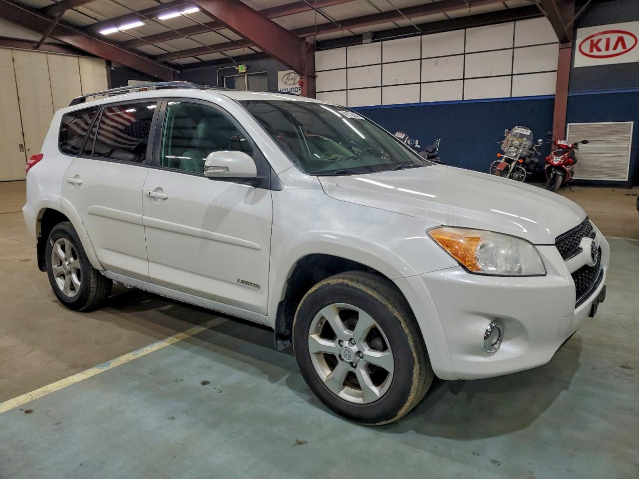 TOYOTA RAV4 LIMITED
