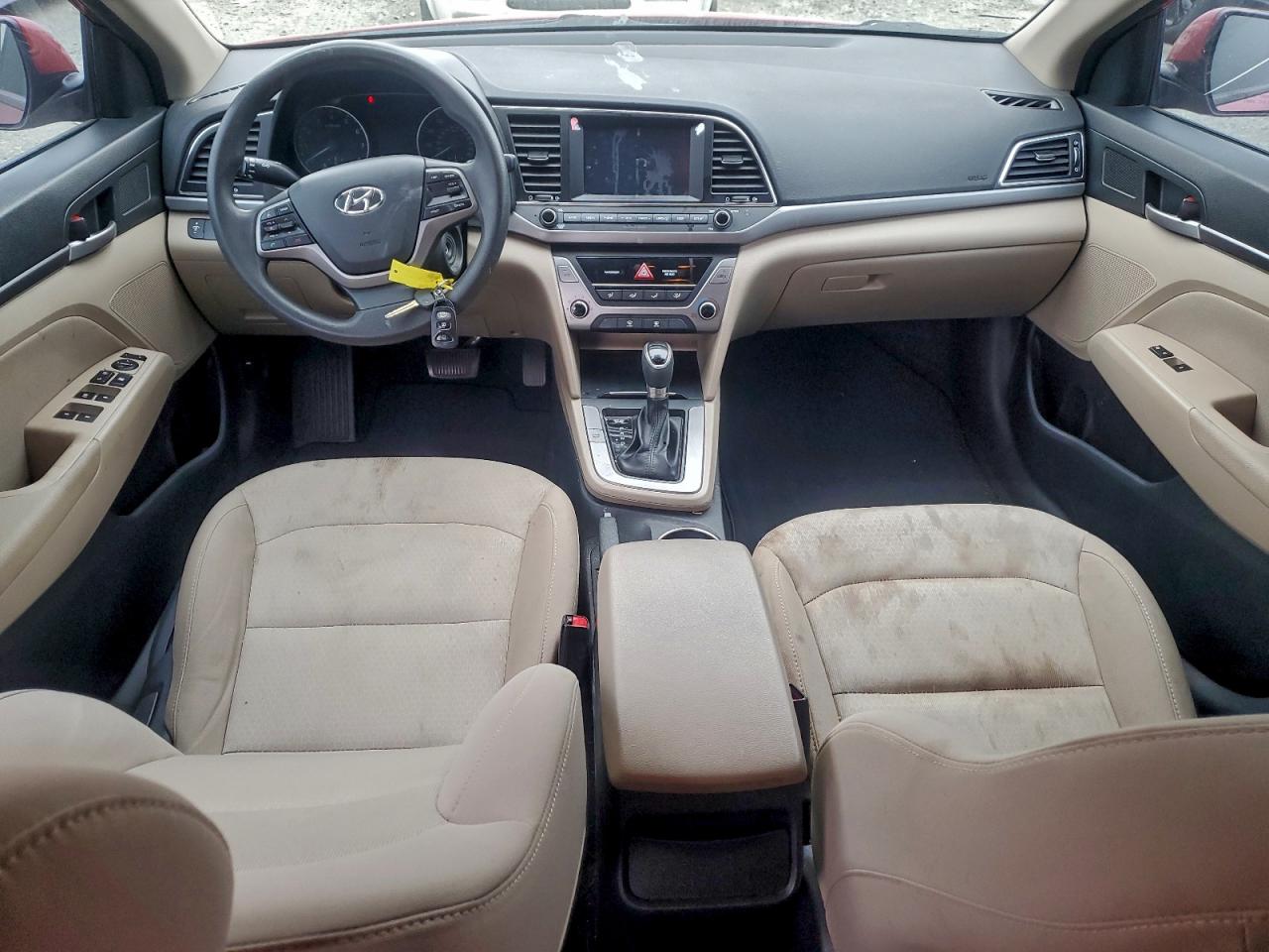 HYUNDAI ELANTRA SE