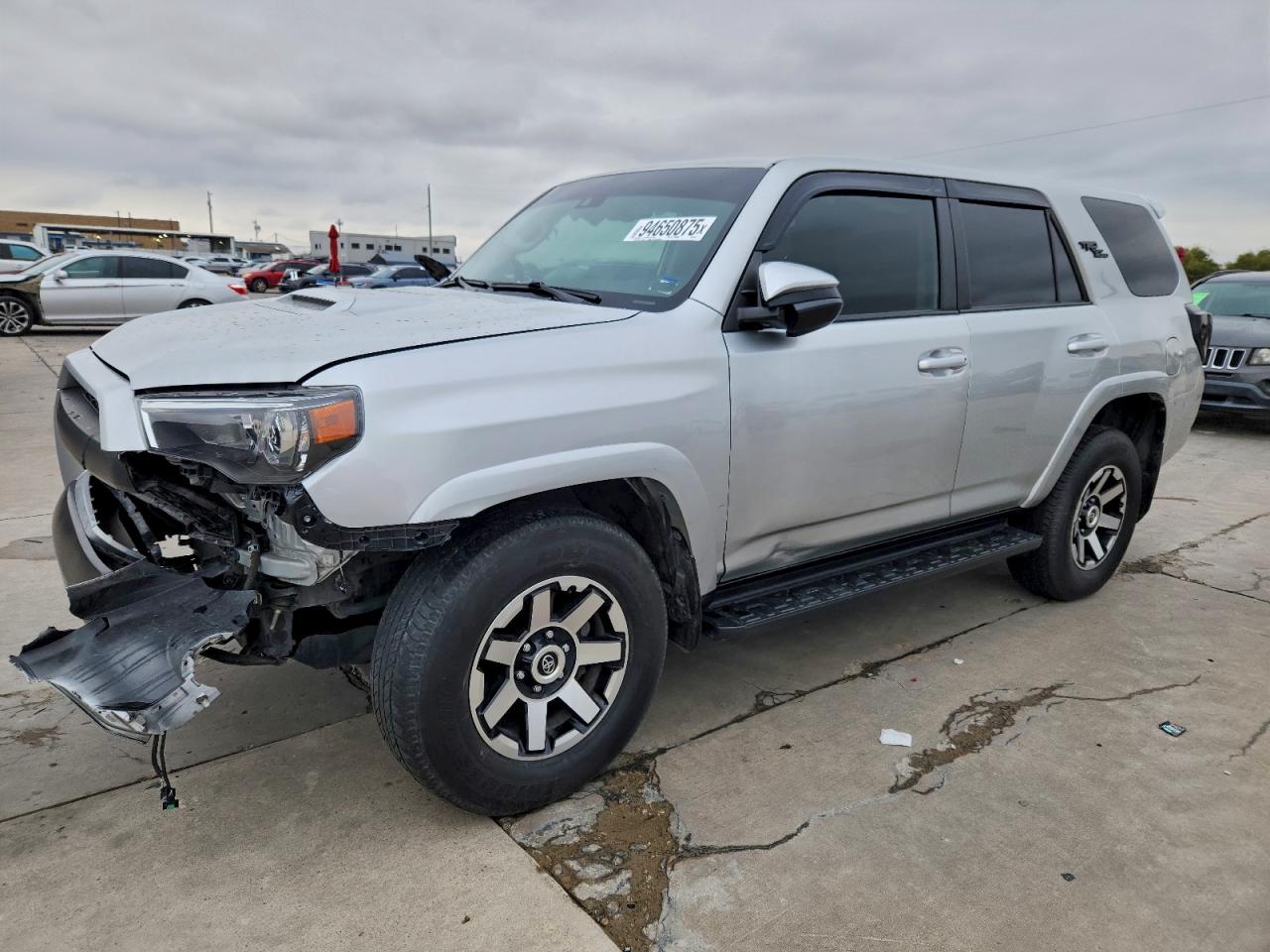 TOYOTA 4RUNNER SR5/SR5 PREMIUM