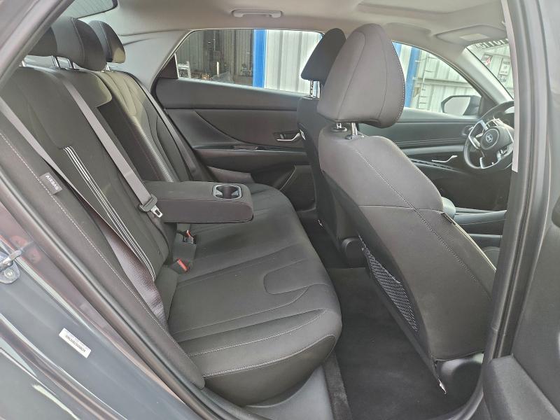 2025 HYUNDAI ELANTRA SE #3305299300