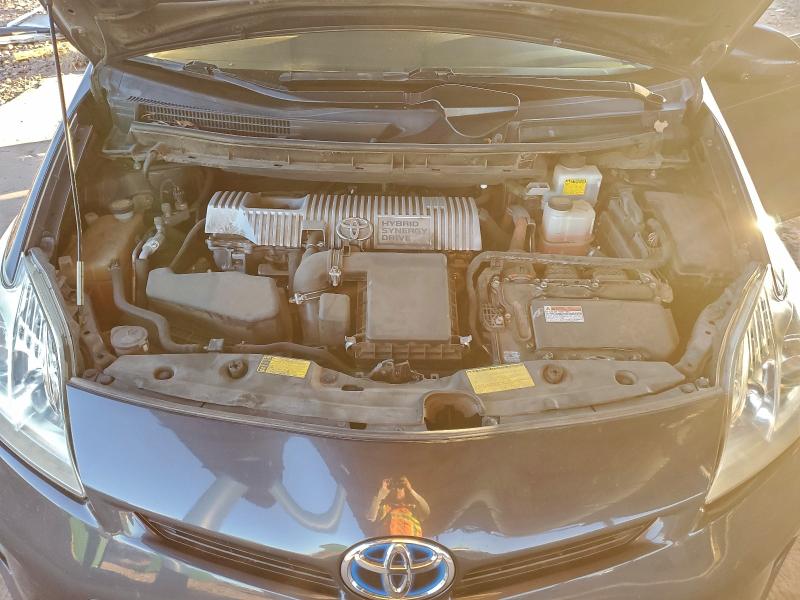 2014 TOYOTA PRIUS #3303847572