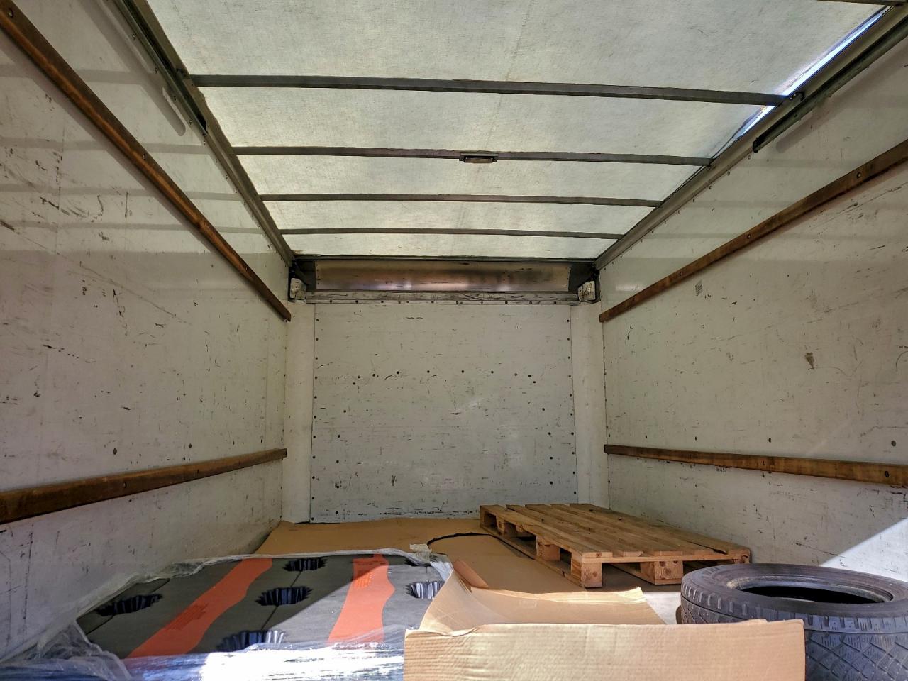 GMC SAVANA CUTAWAY G3500