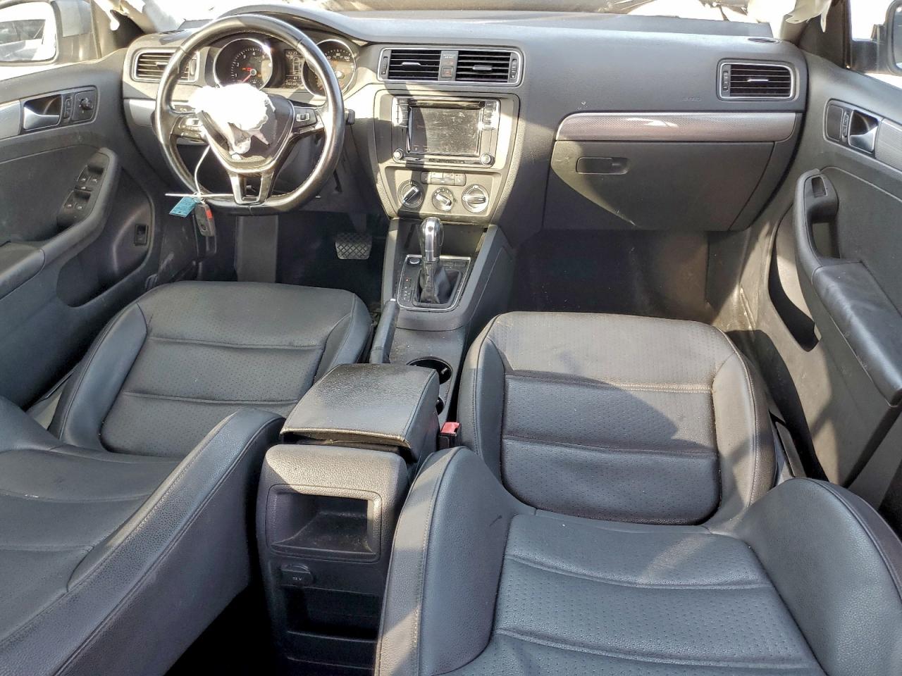 Lot #3311662231 2017 VOLKSWAGEN JETTA SE