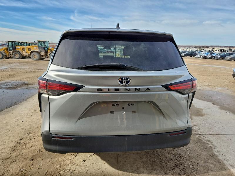 2021 TOYOTA SIENNA LE #3318944954