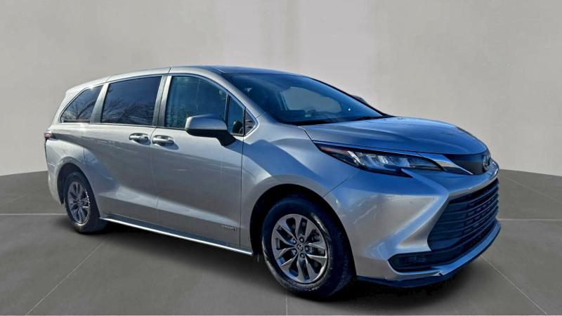 2021 TOYOTA SIENNA LE #3311485257