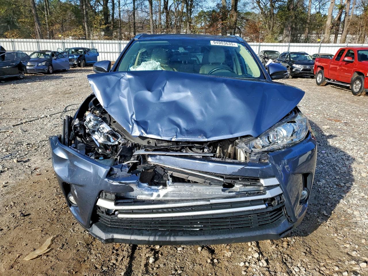 TOYOTA HIGHLANDER SE