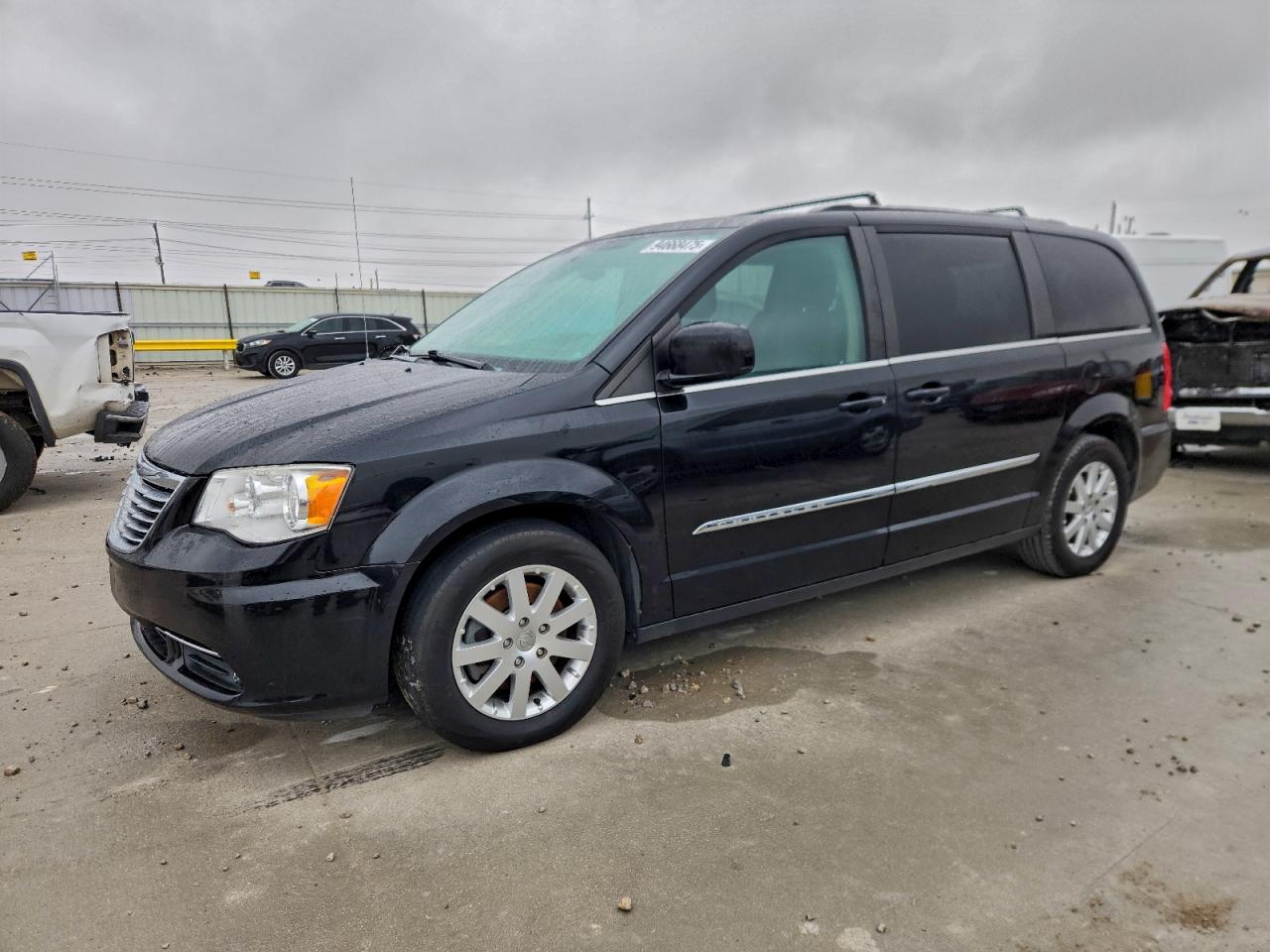 CHRYSLER TOWN & COUNTRY TOURING
