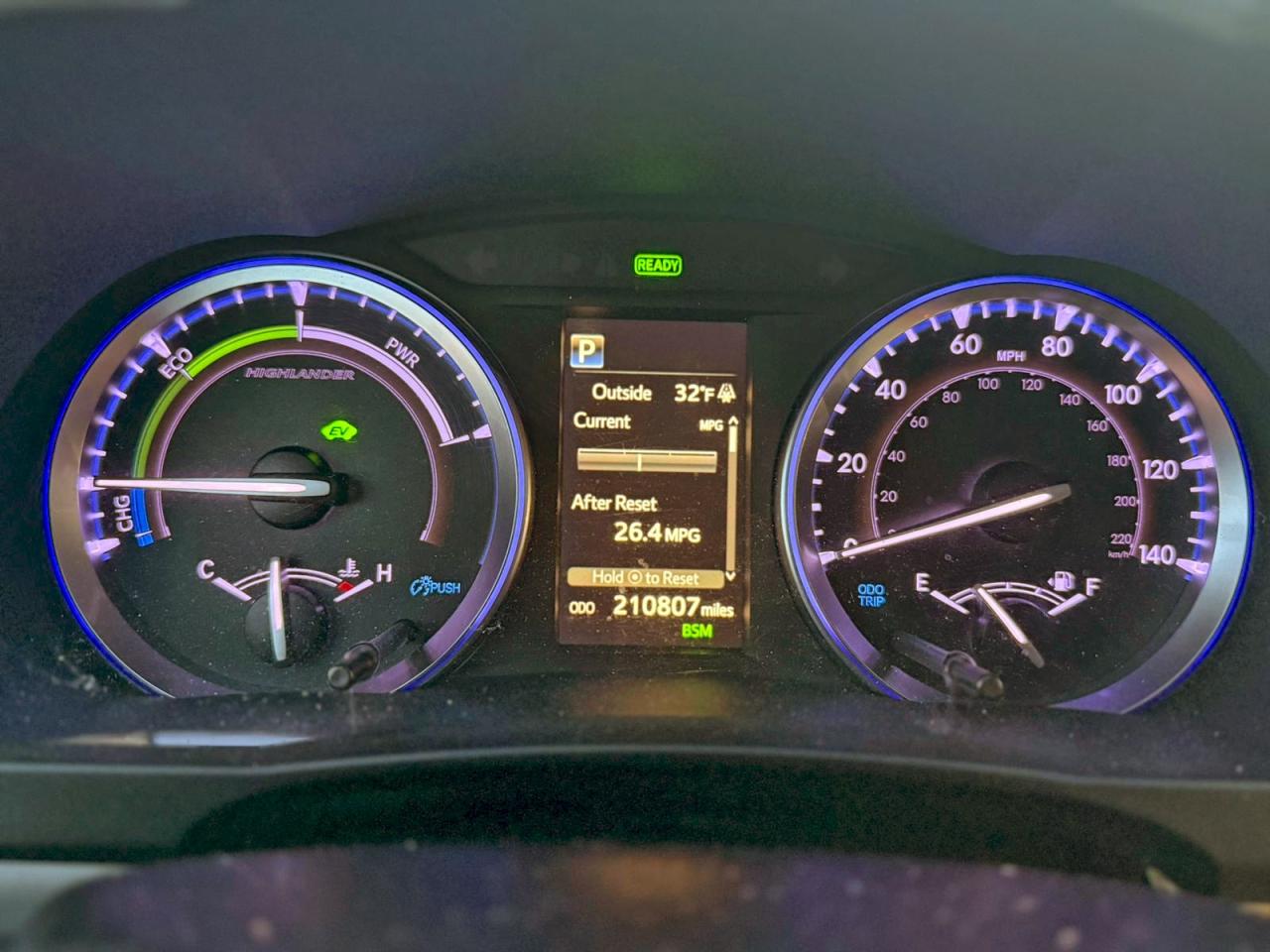 Lot #3318894952 2019 TOYOTA HIGHLANDER