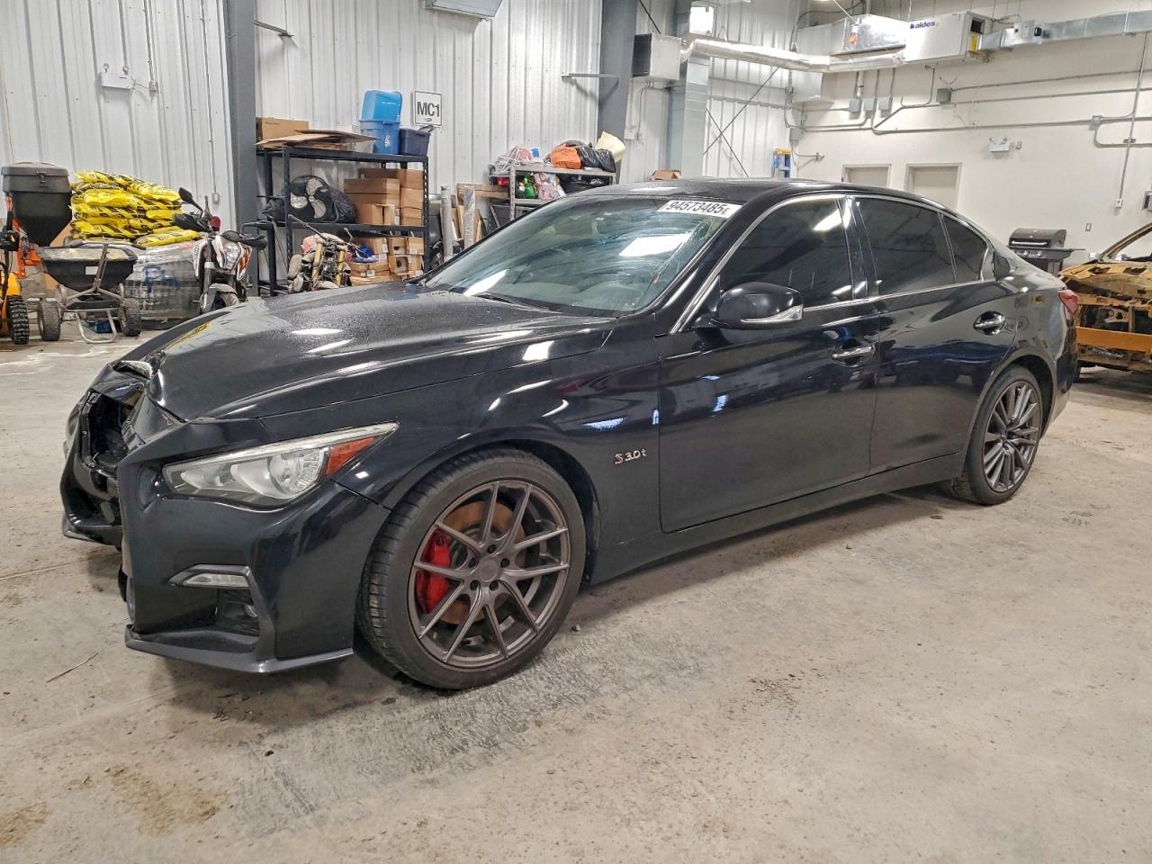 INFINITI Q50 RED SPORT 400