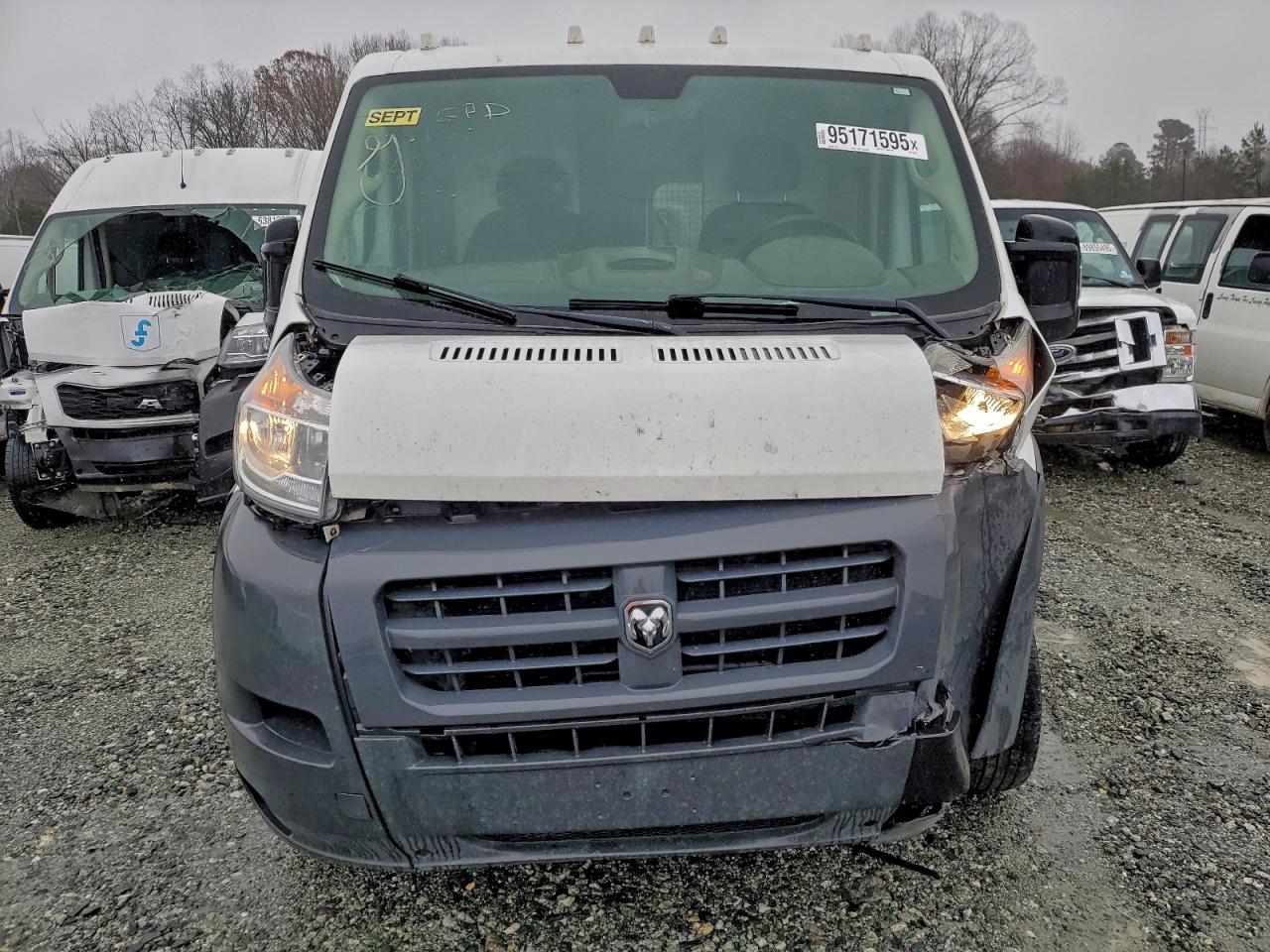 Lot #3303660933 2017 RAM PROMASTER